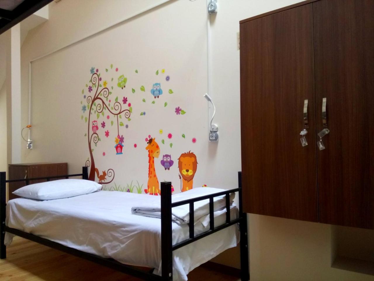 Global Hostel - Marjanishvili Tbilisi Bagian luar foto