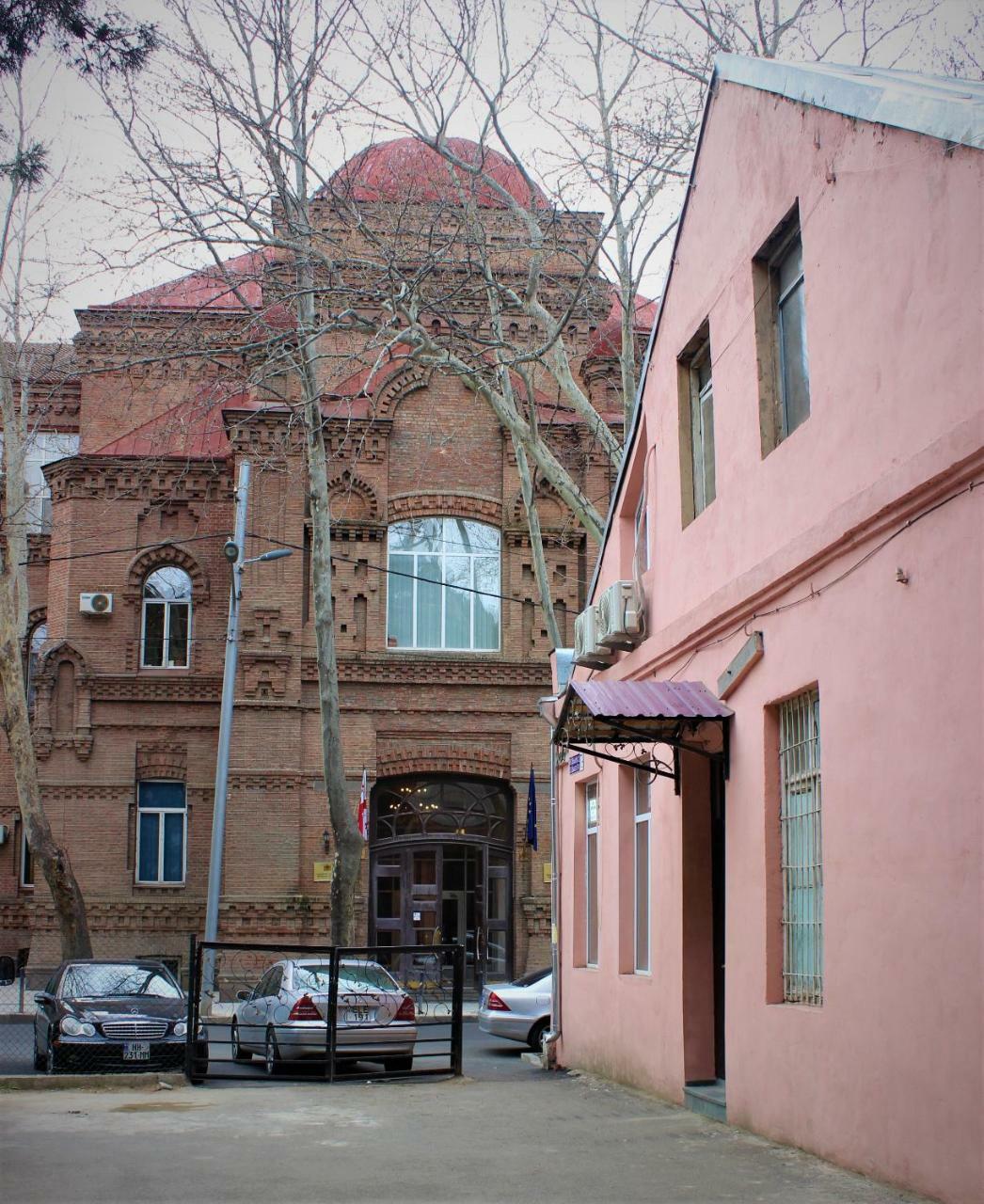 Global Hostel - Marjanishvili Tbilisi Bagian luar foto