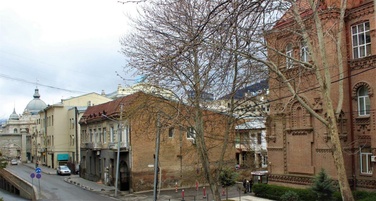 Global Hostel - Marjanishvili Tbilisi Bagian luar foto